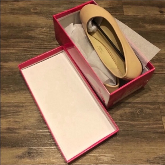 *NEW* Nude Ballet Flats - Picture 5 of 5